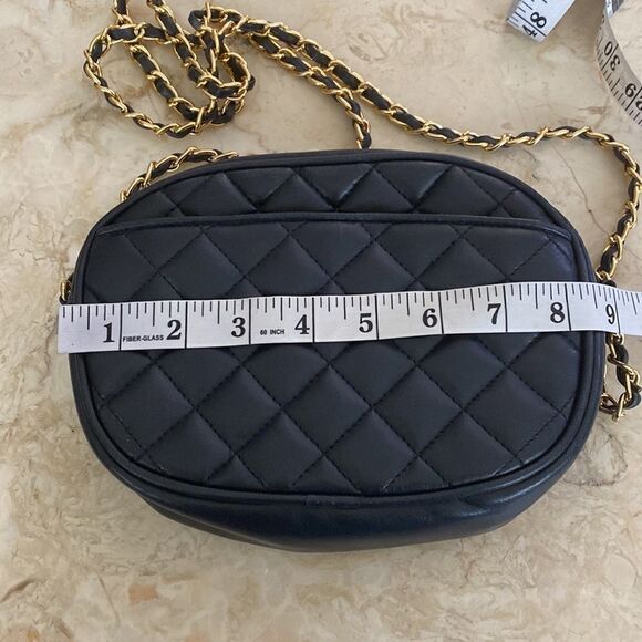 Laura Scott Quilted Faux Leather Chain Strap Cross Body Bag - Picture 12 of 14